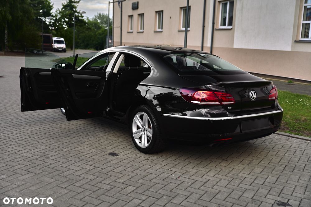 Volkswagen Passat CC 2.0 Blue TDI - 22