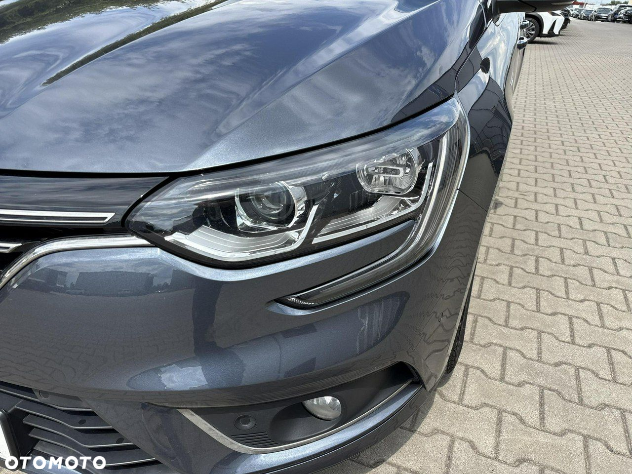 Renault Megane 1.5 Blue dCi Intens - 9