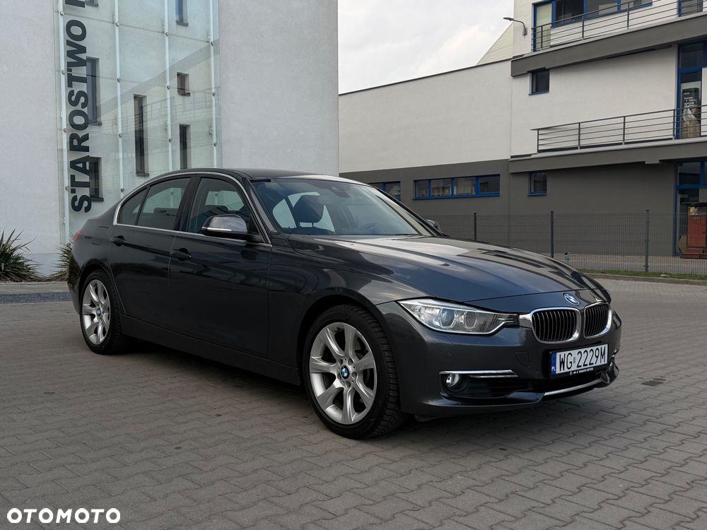 BMW Seria 3 328i Luxury Line - 8