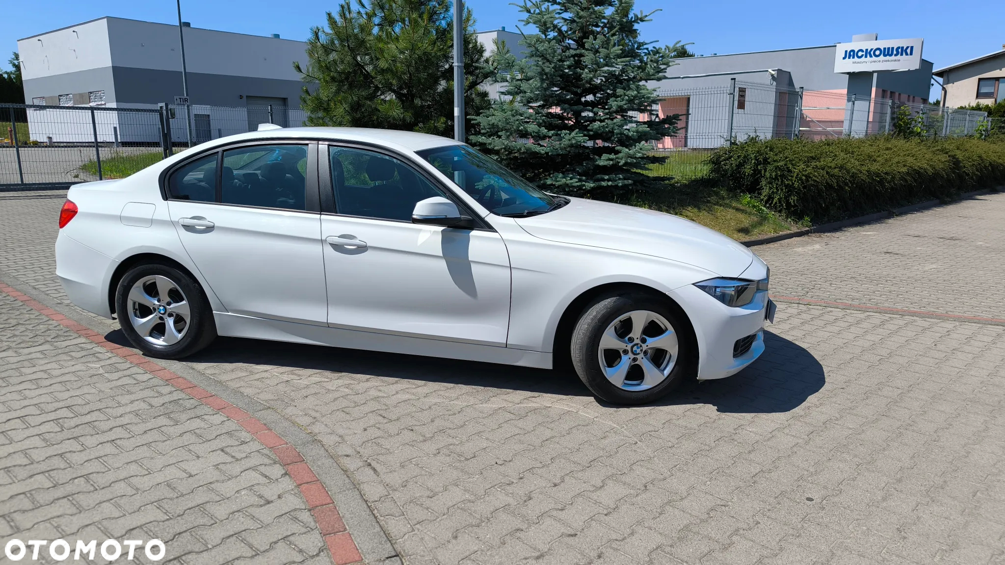 BMW Seria 3 320d - 4