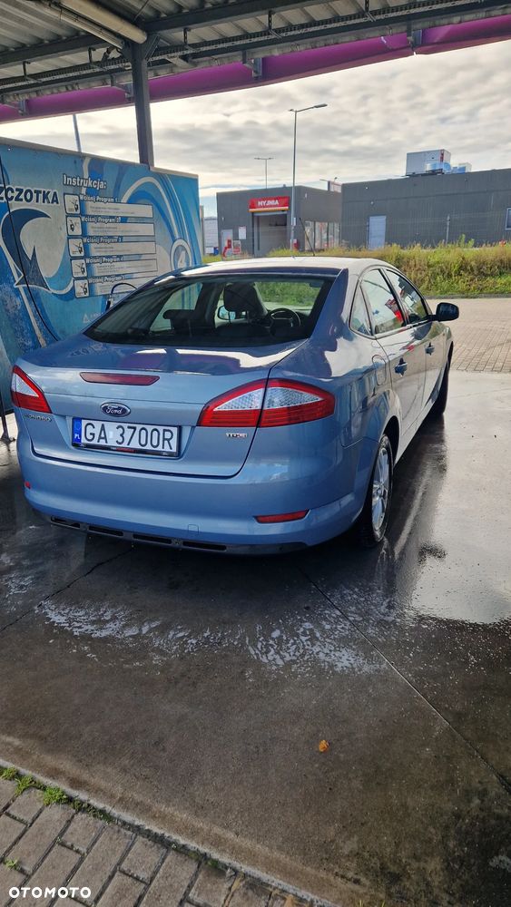 Ford Mondeo 1.8 TDCi Trend - 11
