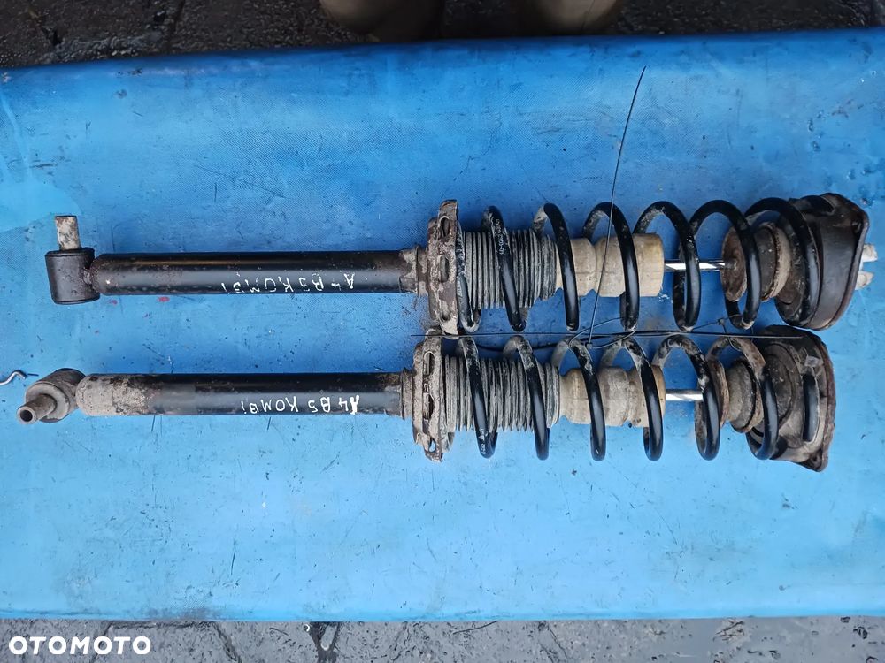 Mcperson tył tylny Audi A4 B5 Kombi Avant prawy lewy KOMPLET amortyzator sprężyna podstawa - 1