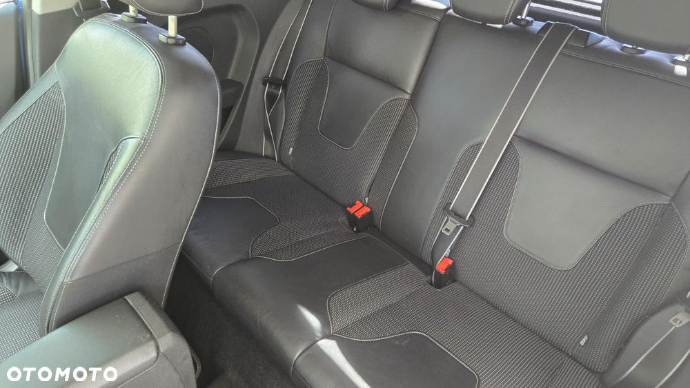 Ford Fiesta 1.0 EcoBoost STart-Stop Titanium - 10