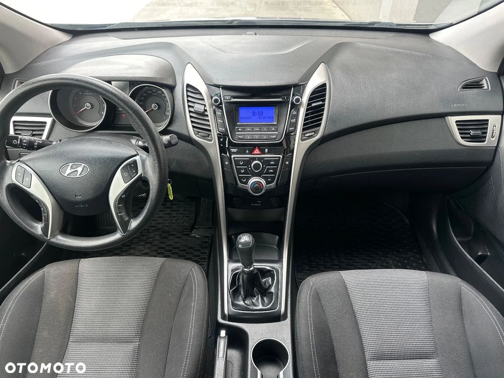 Hyundai i30 1.4 Classic + - 13