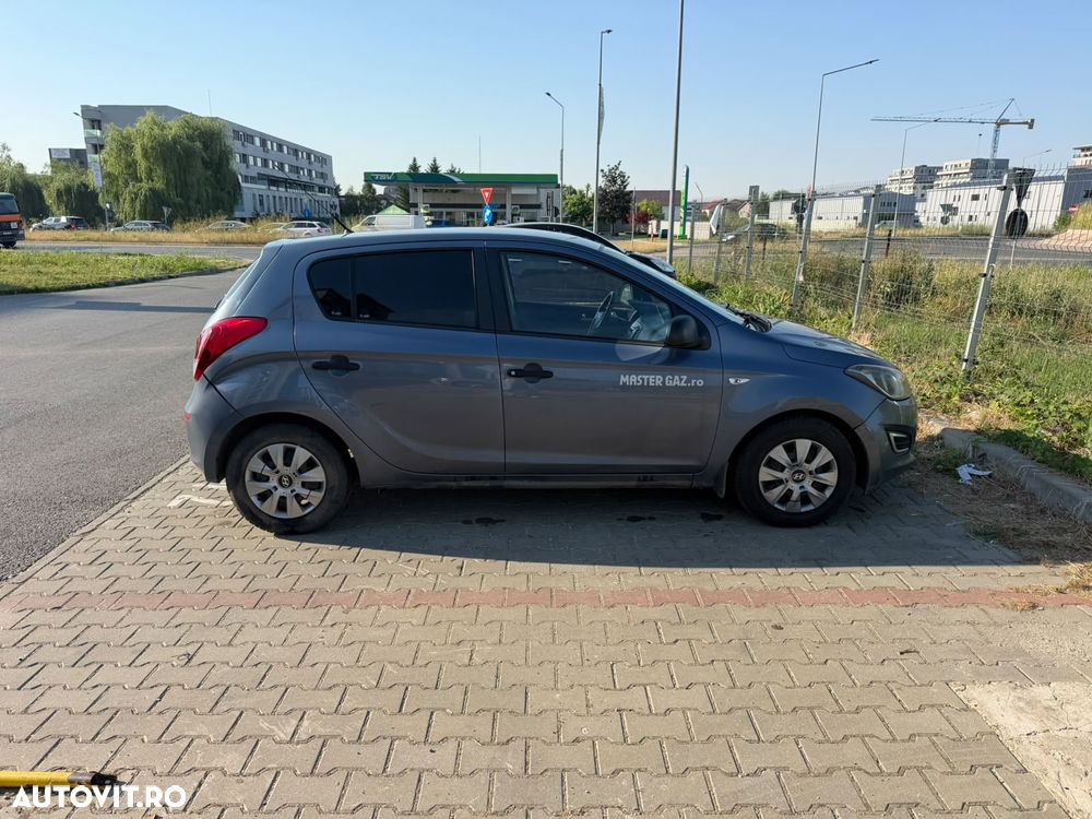 HYUNDAI i20 2012 — imagine 12