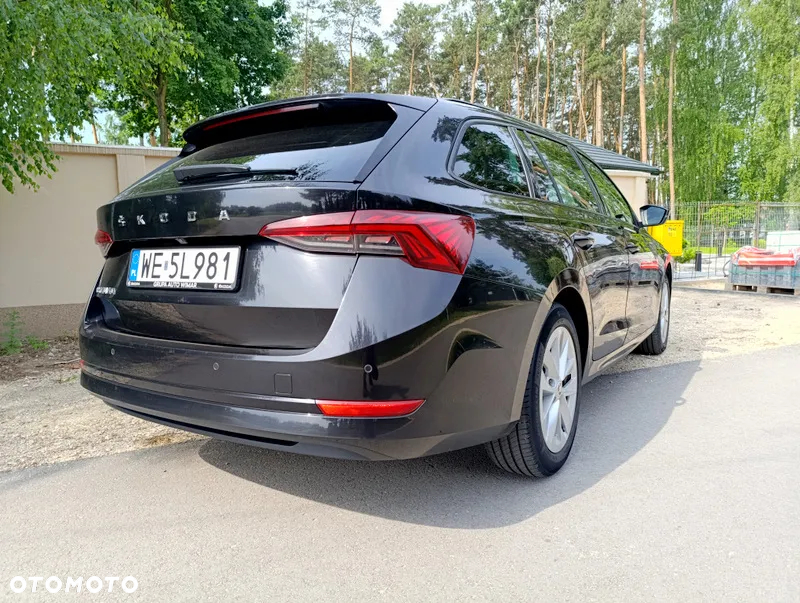 Skoda Octavia 2.0 TDI Ambition DSG - 9
