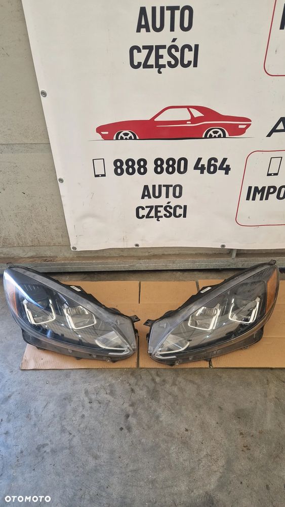 Lampy przednia lewa/ prawa Ford Escape 2020- USA - 1