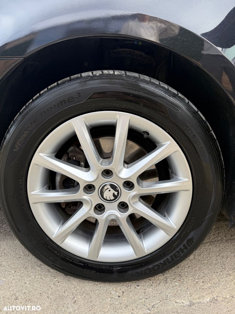 Skoda Octavia 2.0 TDI AMBITION DSG - 18