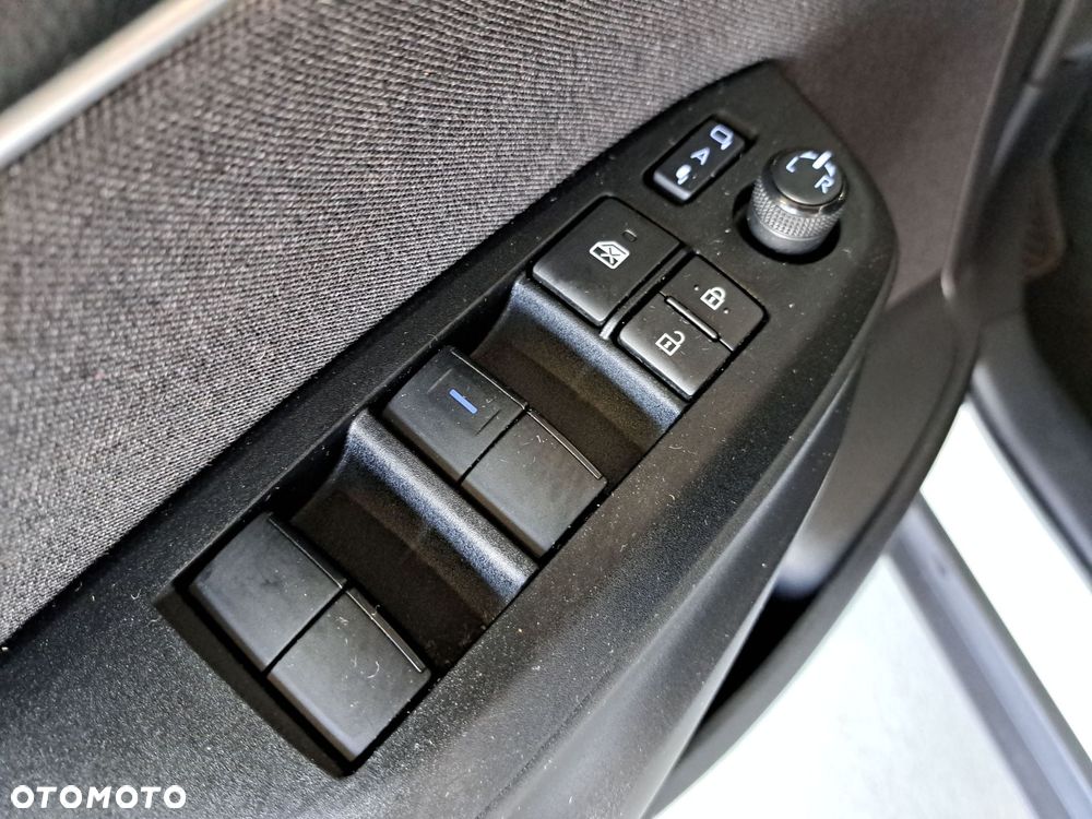 Toyota Yaris Cross Hybrid 1.5 Comfort 4x4 - 30