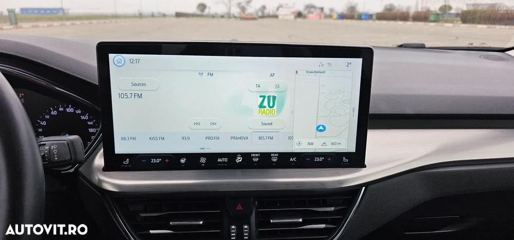 Ford Focus 1.0 EcoBoost Titanium X - 12