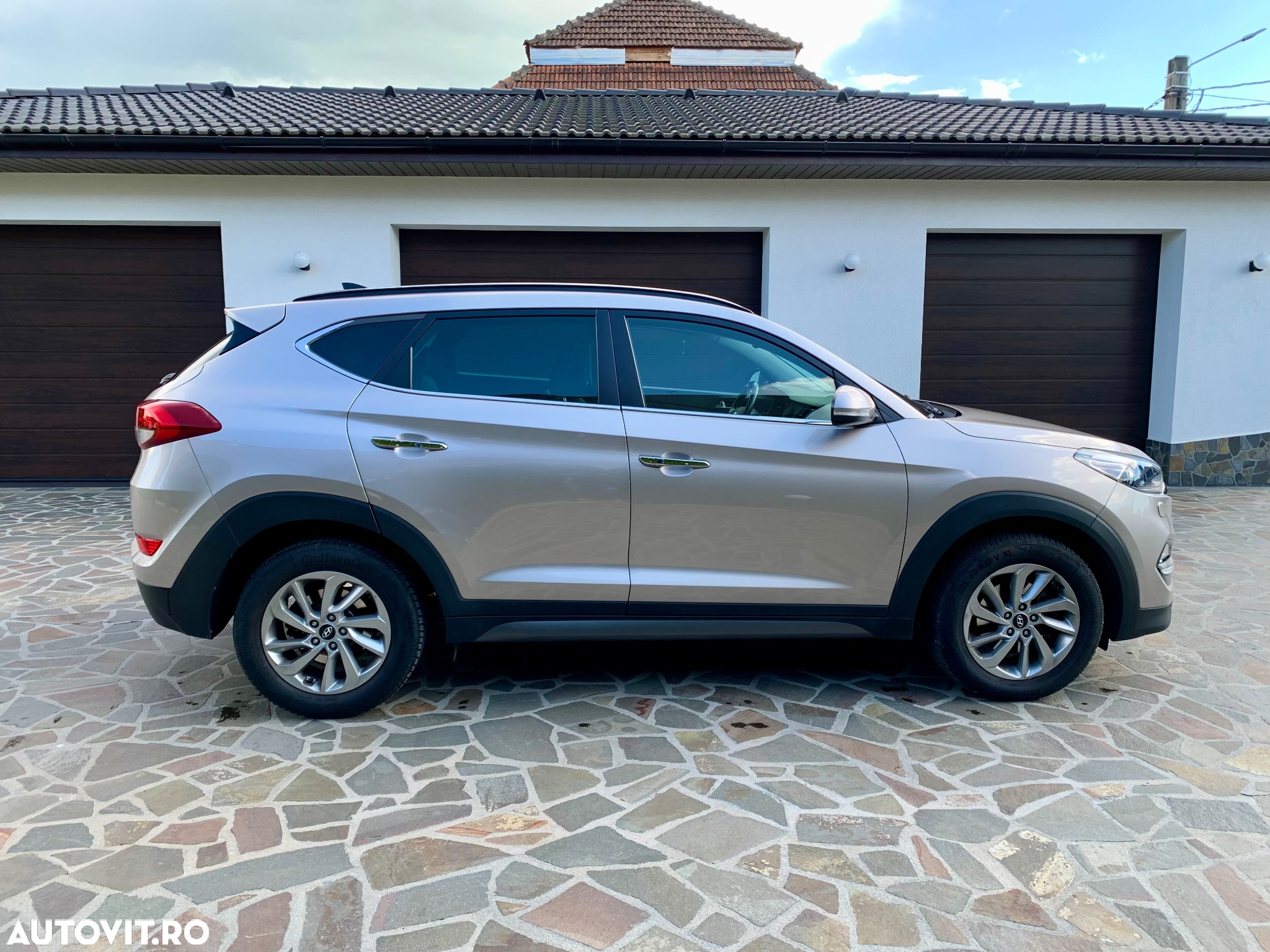 Hyundai Tucson 2.0 CRDI 4WD Advantage - 8