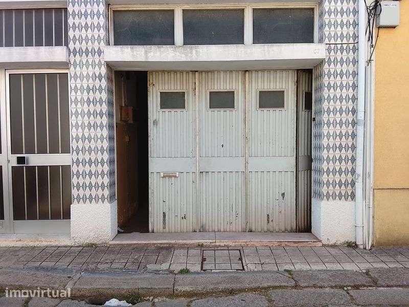 Espaço de garagem para alugar - Grande imagem: 3/4