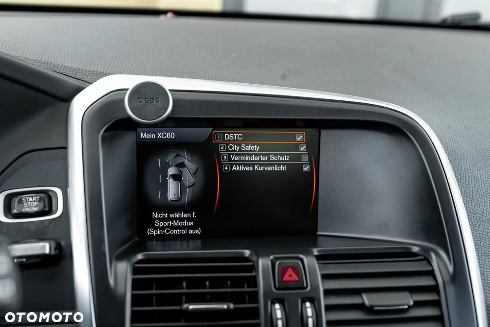 Volvo XC 60 D5 AWD RDesign - 36