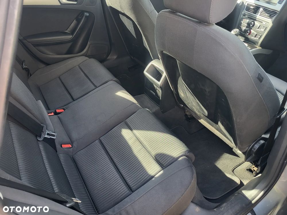 Audi A4 Avant 2.0 TDI DPF Ambiente - 9