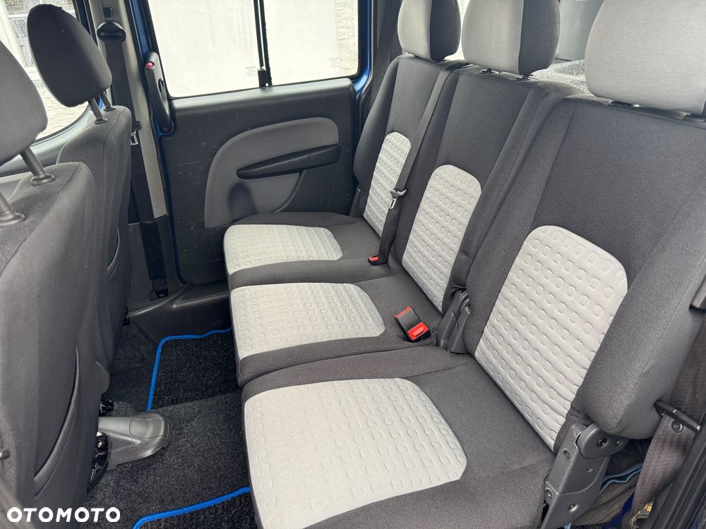Fiat Doblo 1.4 8V Family - 11
