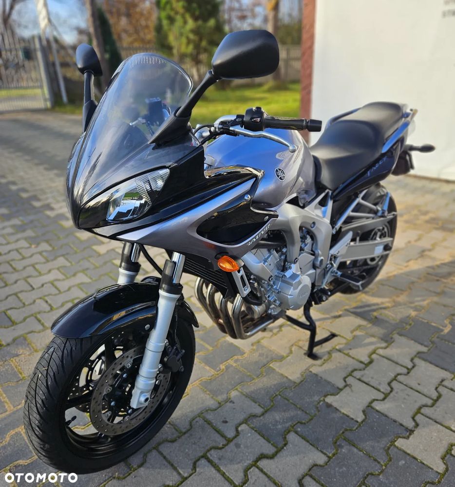 Yamaha FZ6 - 12