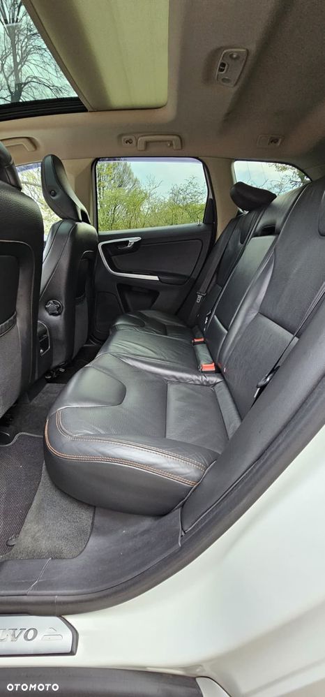 Volvo XC 60 - 16