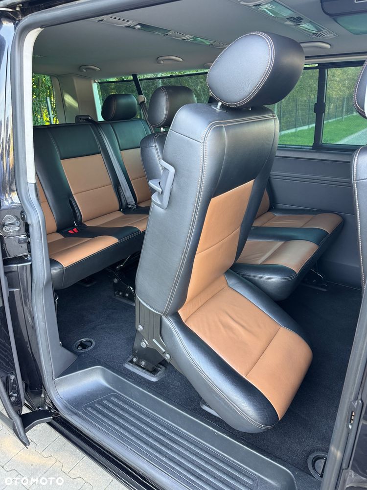 Volkswagen Caravelle - 21