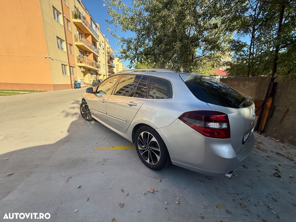 Renault Laguna dCi 150 FAP Start-Stop Bose Edition - 3