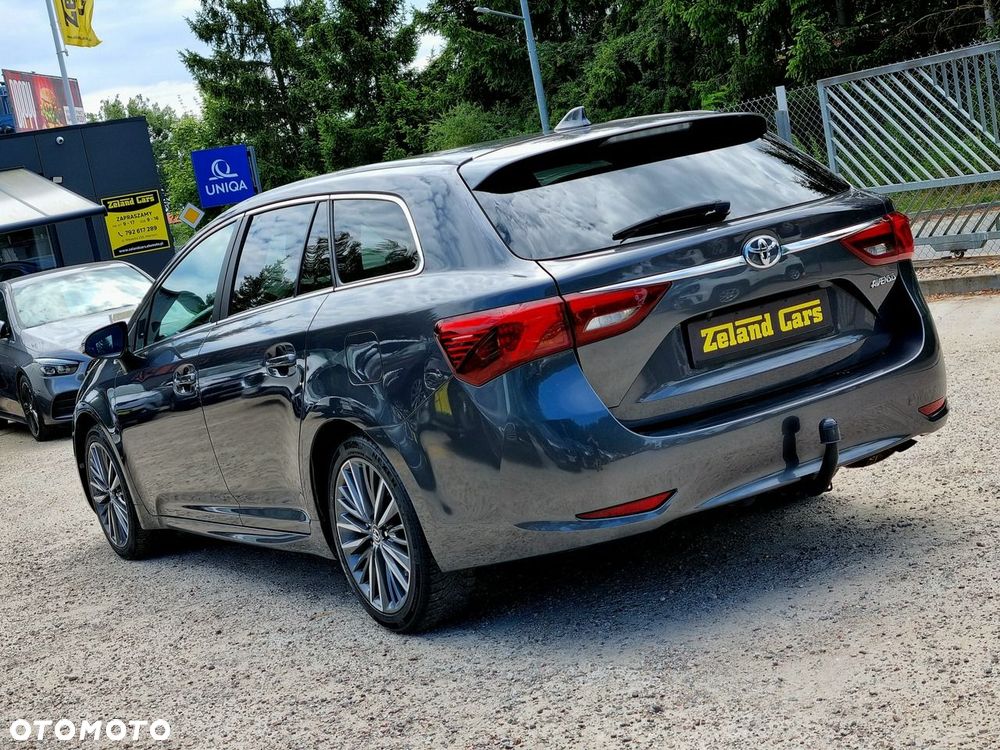 Toyota Avensis 1.8 Premium MS - 7
