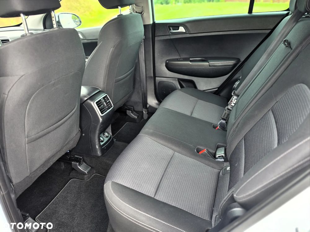 Kia Sportage 1.6 GDI Business Line 2WD - 28