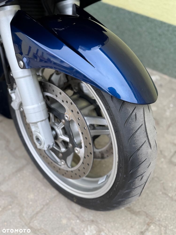 Yamaha FJR - 3