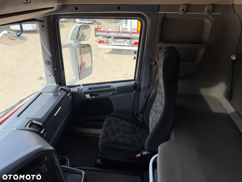 Scania R450 RETARDER / LED / KLIMA POSTOJOWA / MIKROFALA / ALUFELGI / ZBIORNIKI 1200 L / FULL SPOJLERY / NAWIGACJA / ŚLICZNA SCANIA / OD NOWOŚCI SPALANIE TYLKO 27 L / 11.2016 ROK !! - 27