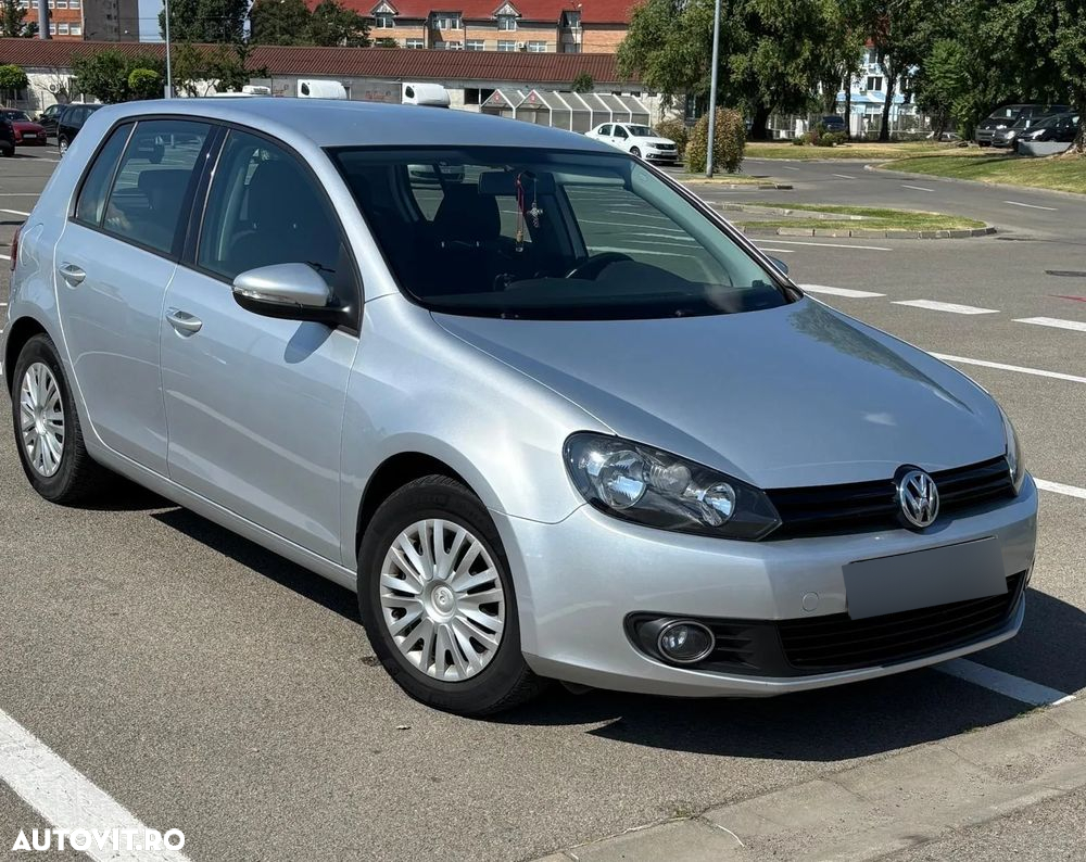 Volkswagen Golf 1.2 TSI Trendline DSG - 19