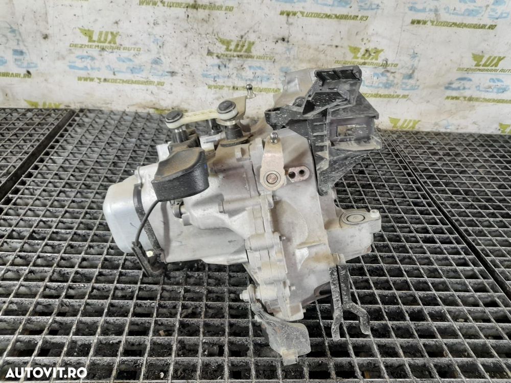 Cutie viteze manuala 5 trepte 9812128610 1.2 benzina HMR Citroen C3 3 - 1