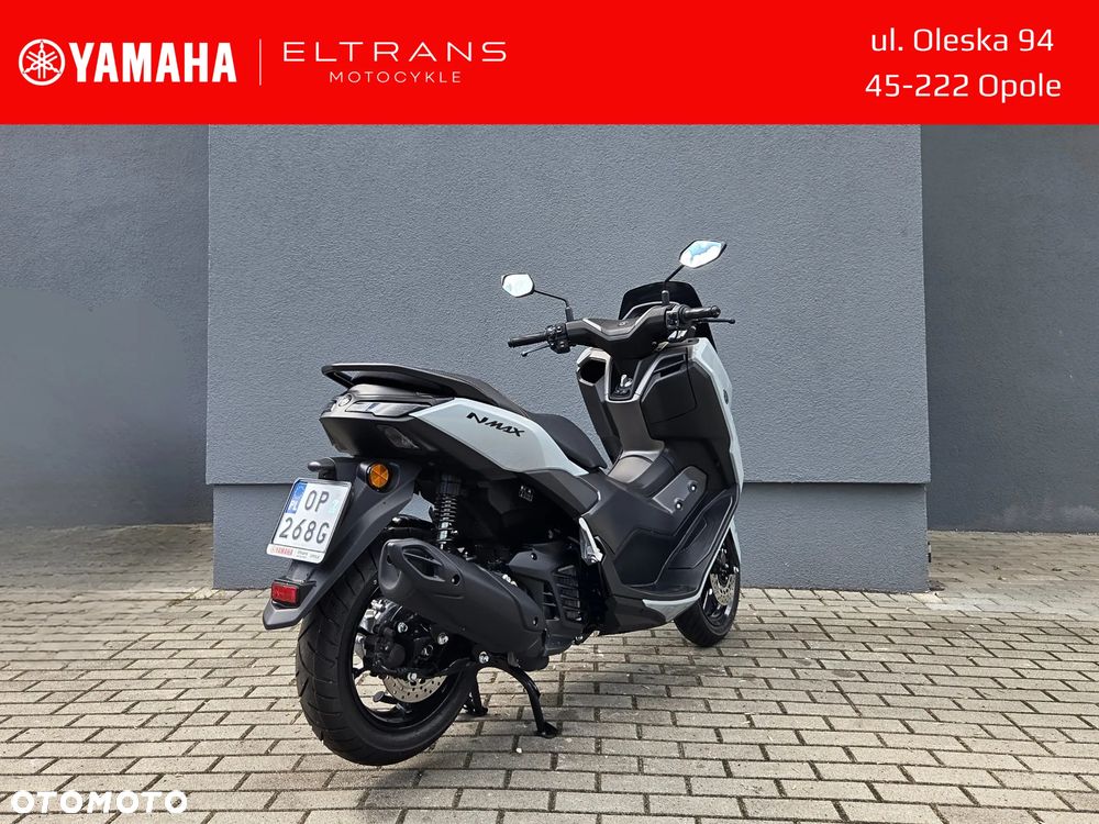 Yamaha NMAX - 10