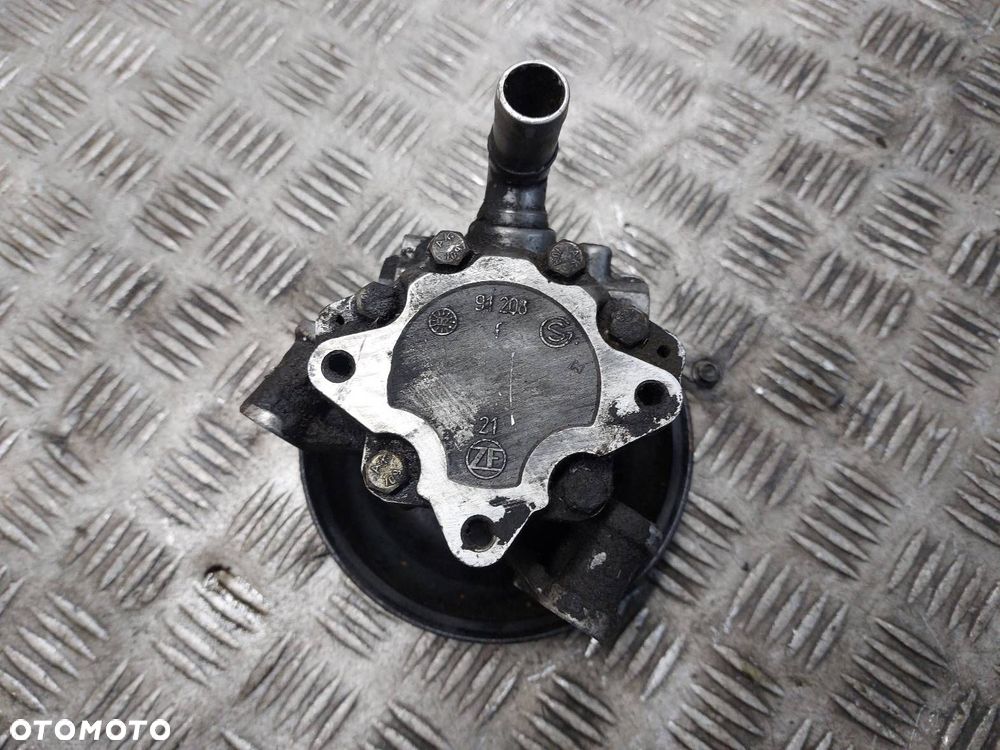 POMPA WSPOMAGANIA MERCEDES-BENZ VITO 2.2 D - 4