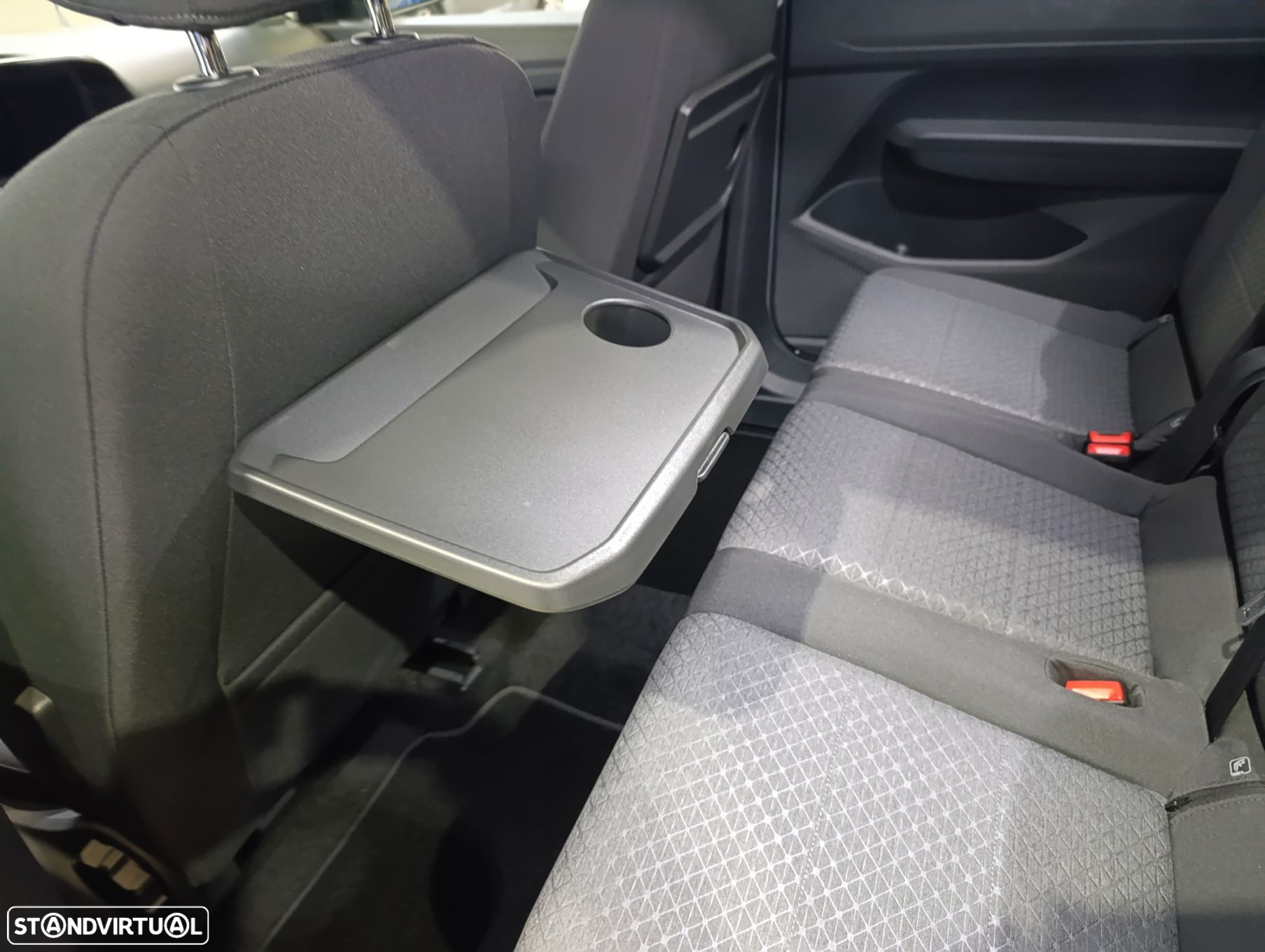 Ford Tourneo Connect 2.0 TDCi Titanium Aut. - 12