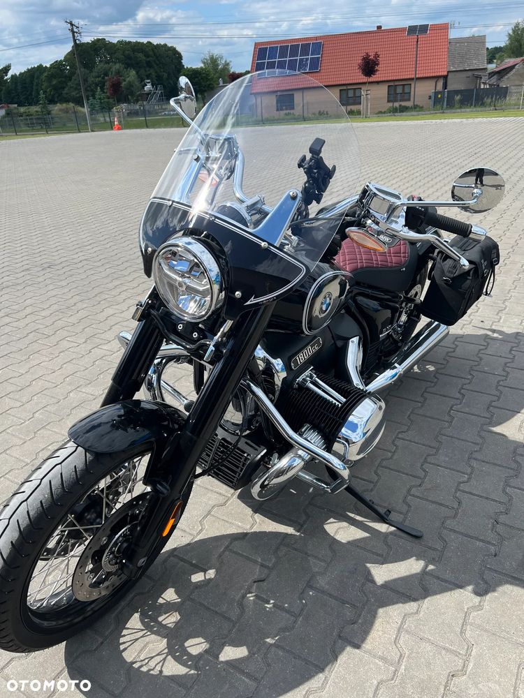 BMW R - 1