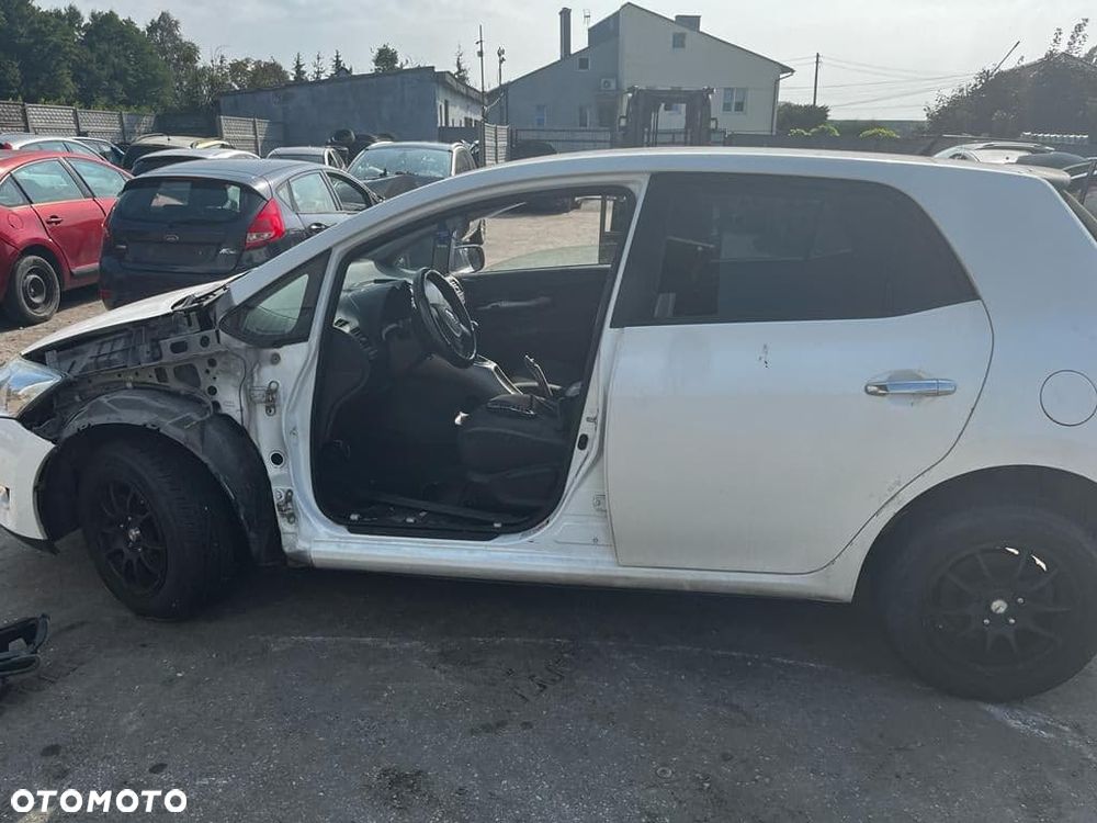 TOYOTA  Auris sanki wozek silnika belka - 6