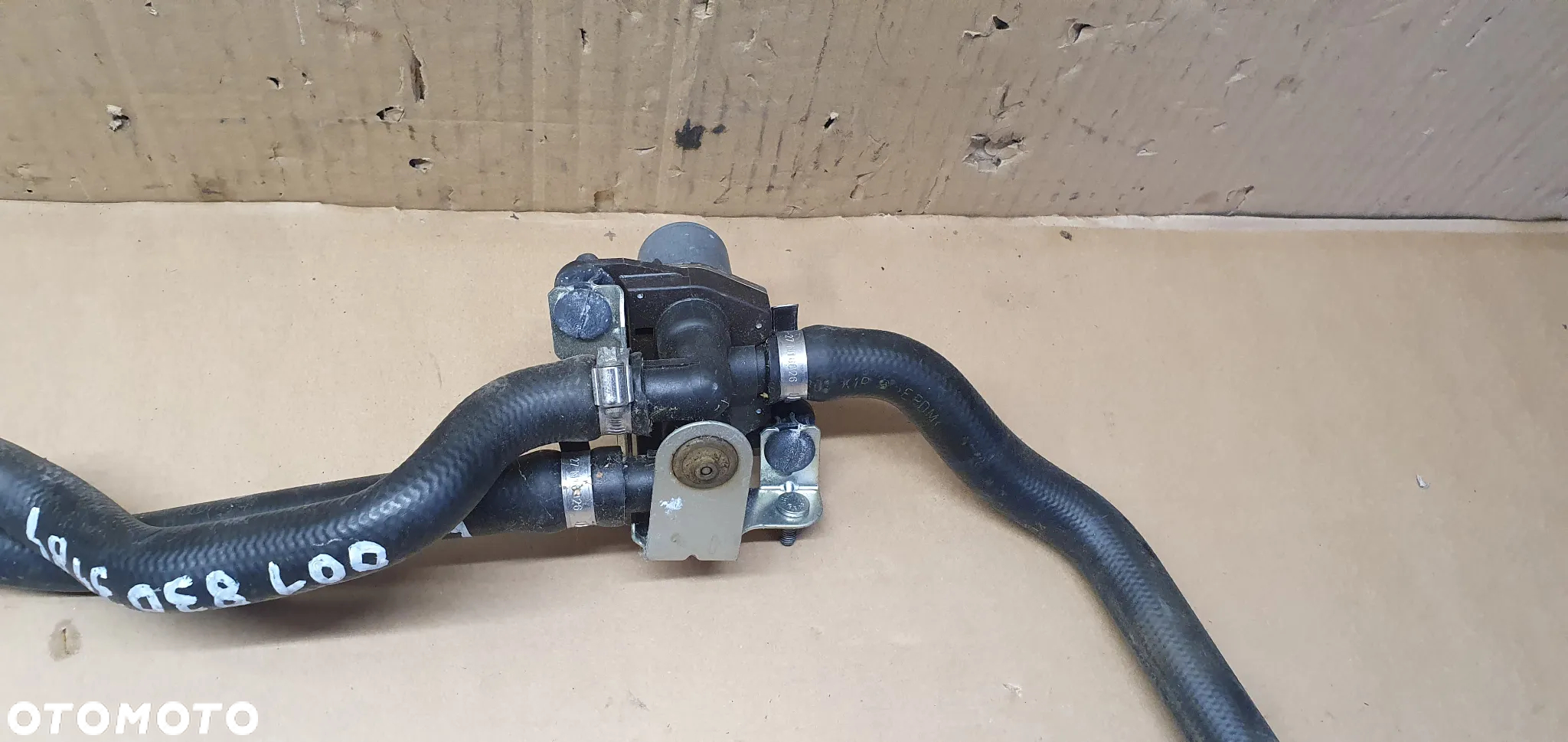 Dodatkowa pompka obiegu wody elektrozawór Mercedes W202 0018303484 - 3
