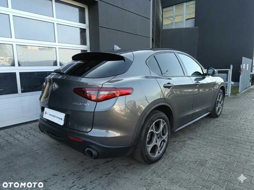 Alfa Romeo Stelvio 2.0 Turbo Sprint Q4 - 7