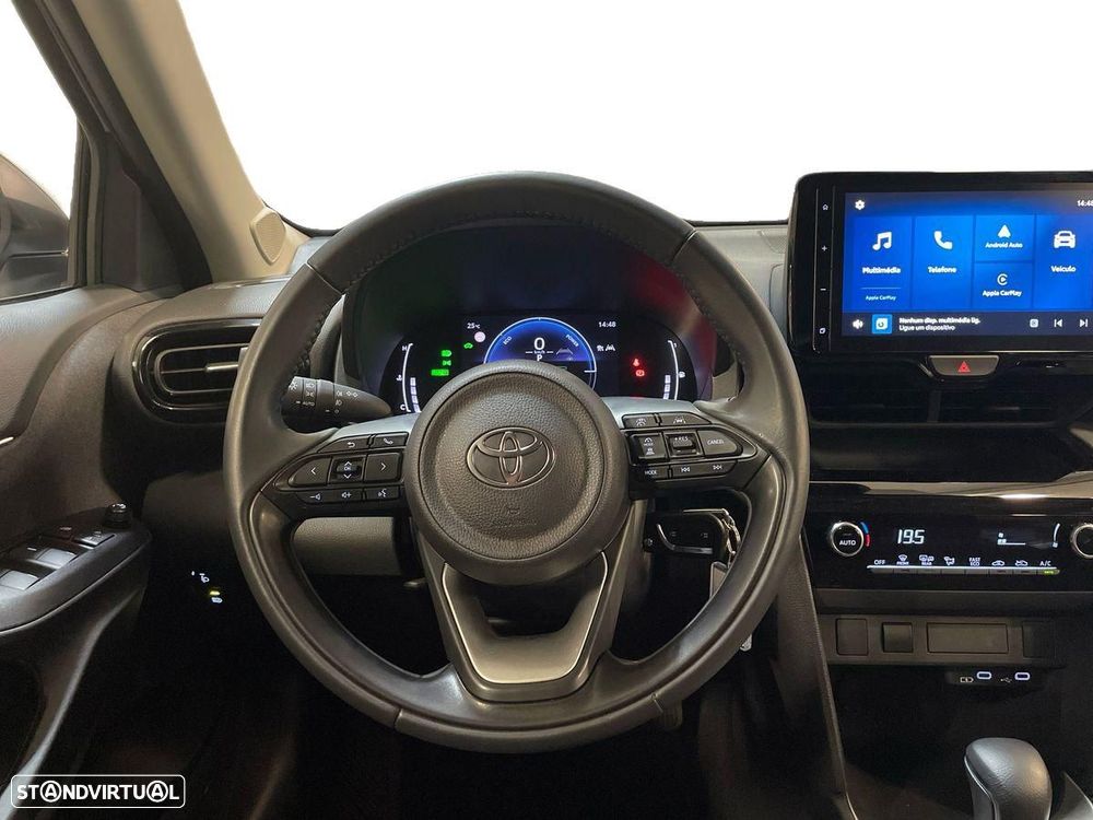 Toyota Yaris Cross 1.5 HDF Comfort Plus - 15