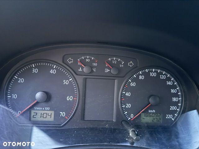 Volkswagen Polo 1.4 16V Comfortline - 6