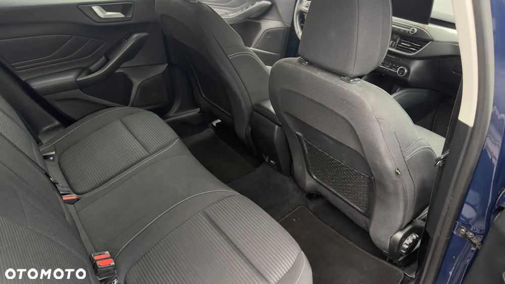Ford Focus - 13