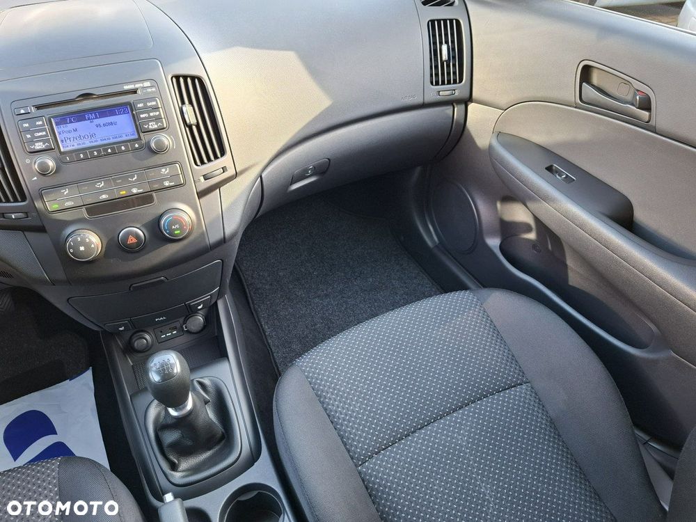 Hyundai i30 1.6 CRDi Comfort - 17