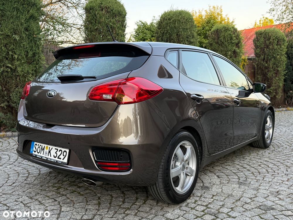 Kia Ceed 1.4 CVVT Dream Team Edition - 7