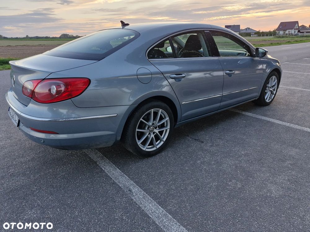 Volkswagen Passat CC 2.0 TDI - 16