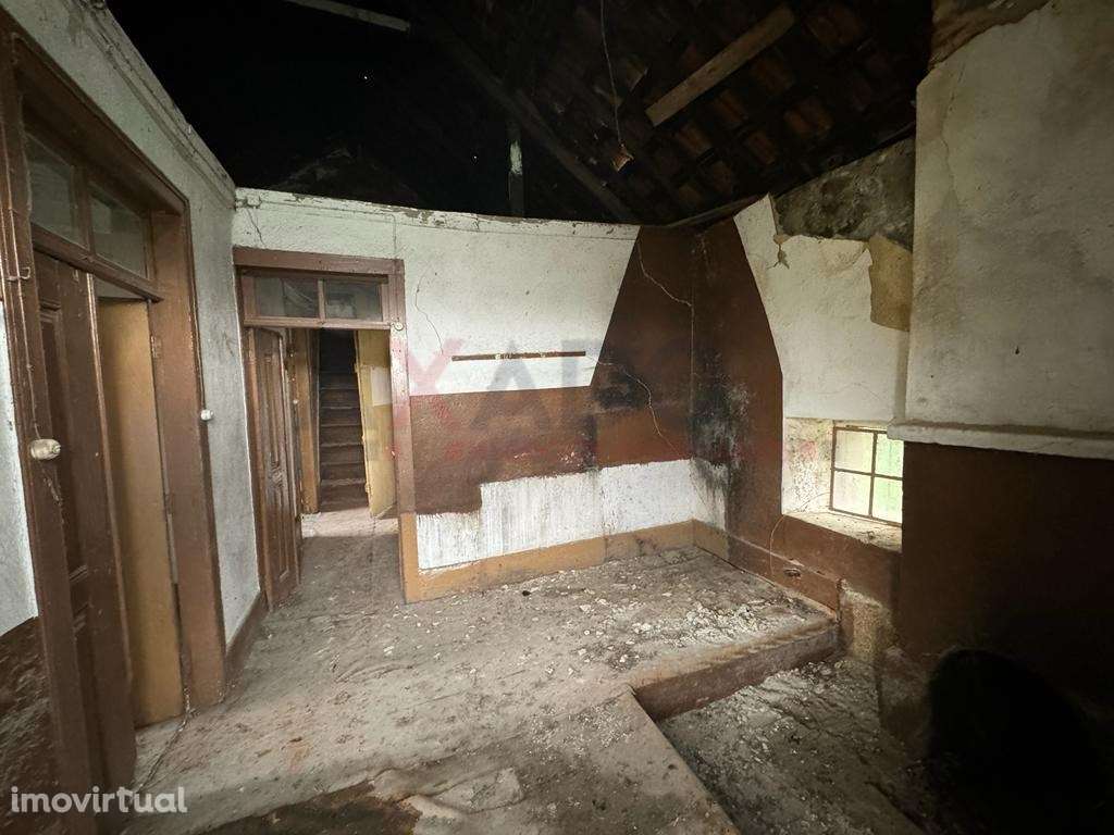 Casa Rústica de aldeia à venda em Vila Franca da Serra. - Grande imagem: 4/22