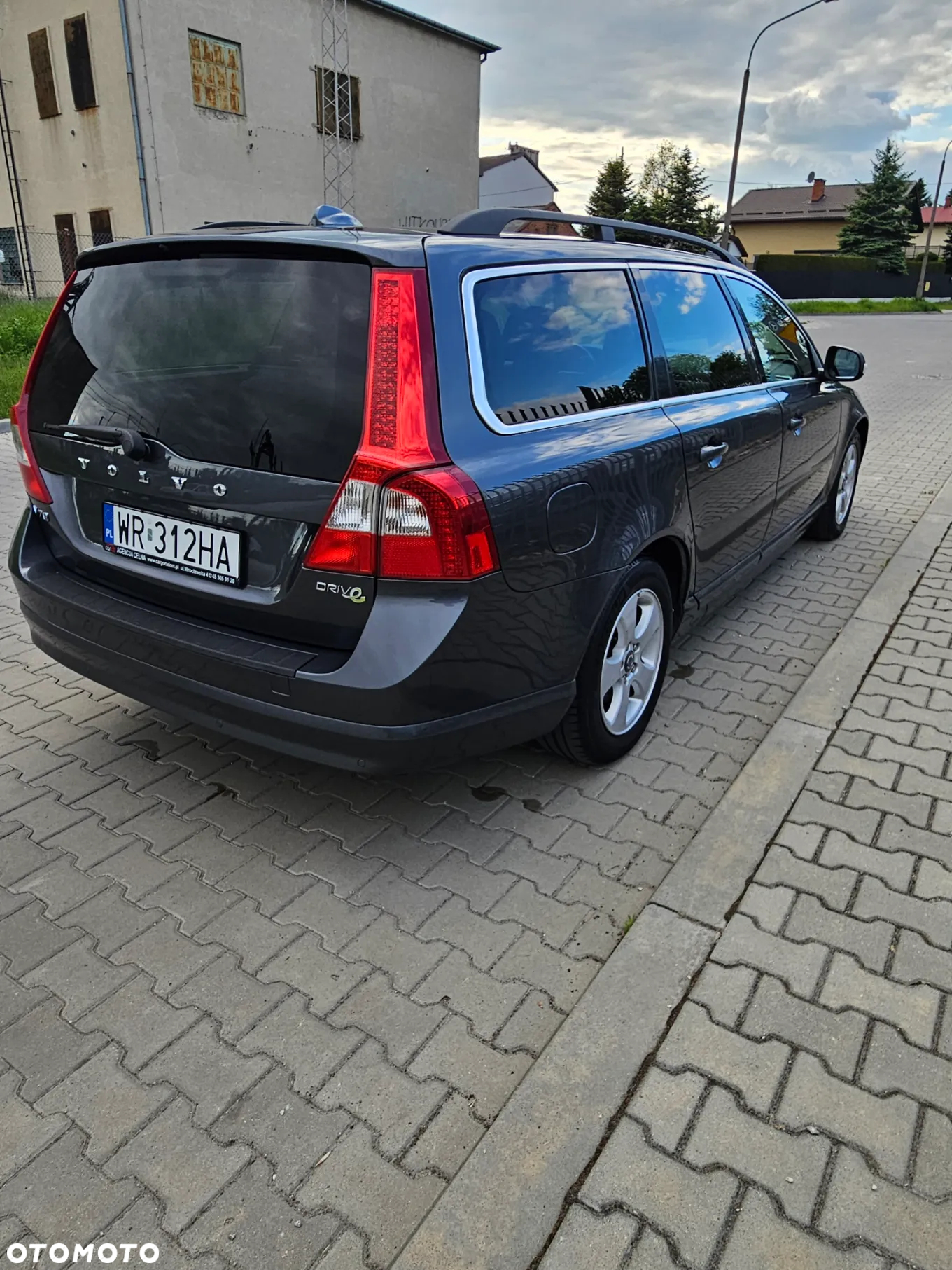Volvo V70 1.6D DRIVe - 10