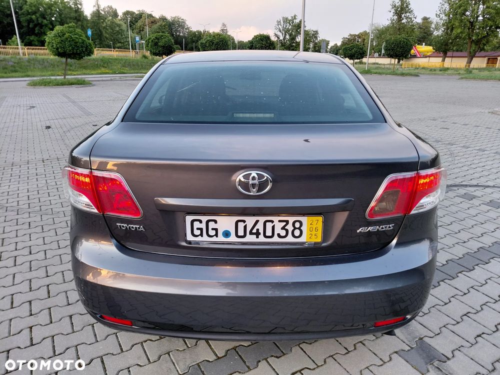 Toyota Avensis - 3