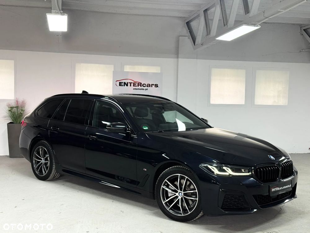 BMW Seria 5 520d xDrive Touring M Sport Edition - 2