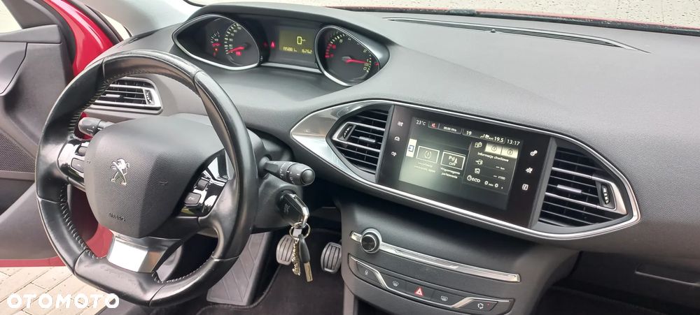 Peugeot 308 1.2 PureTech Business Line S&S - 24