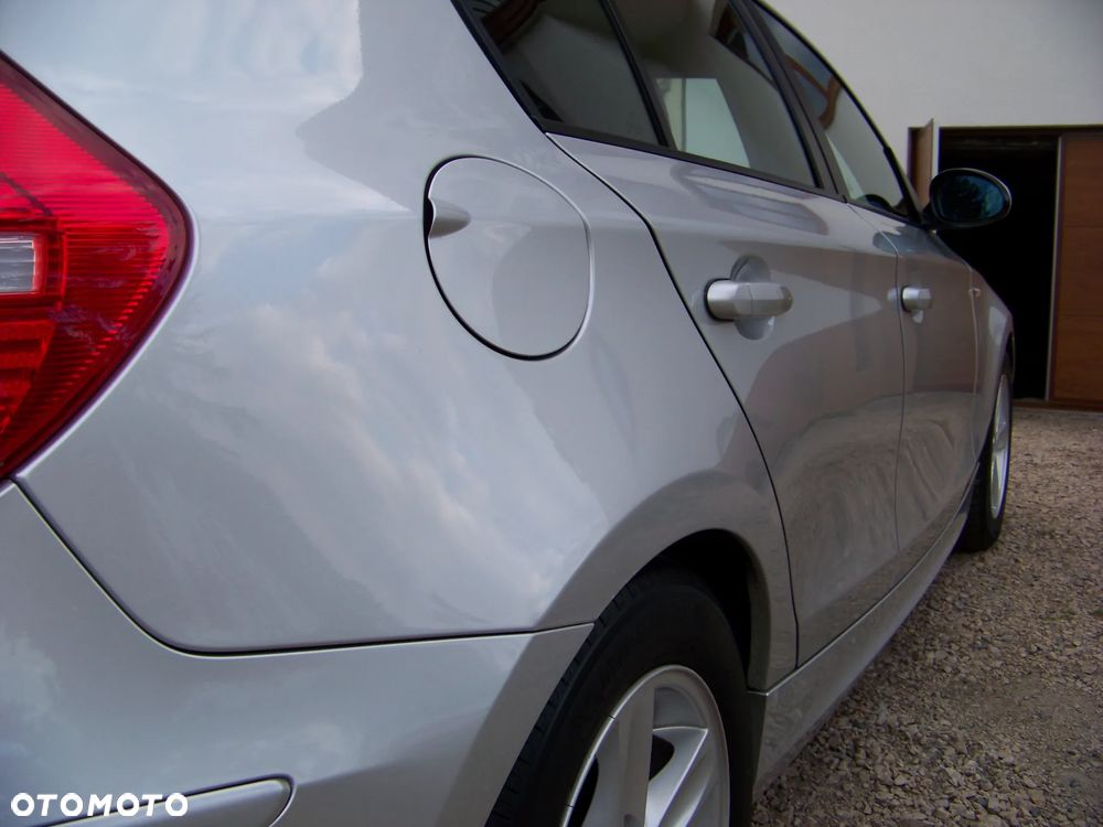BMW Seria 1 118i - 13