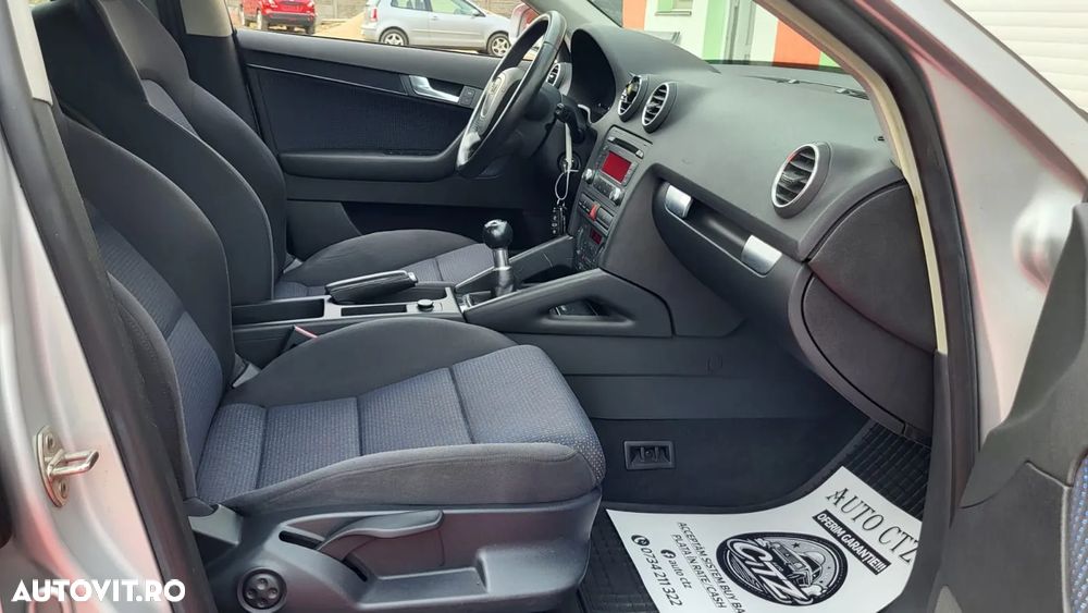 Audi A3 1.9 TDI Sportback Ambiente - 24