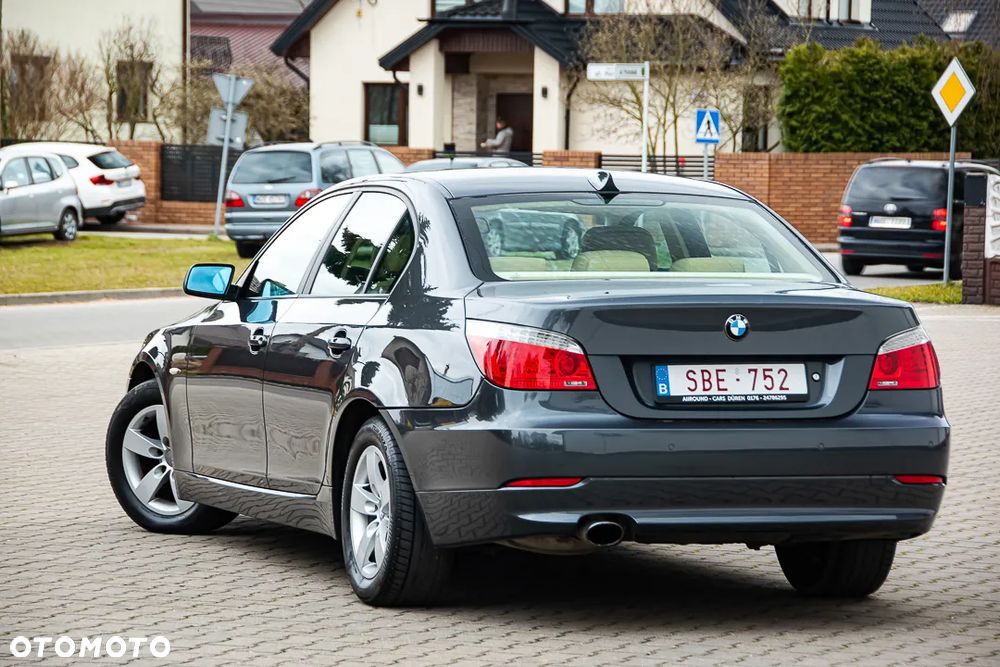 BMW Seria 5 520d - 4